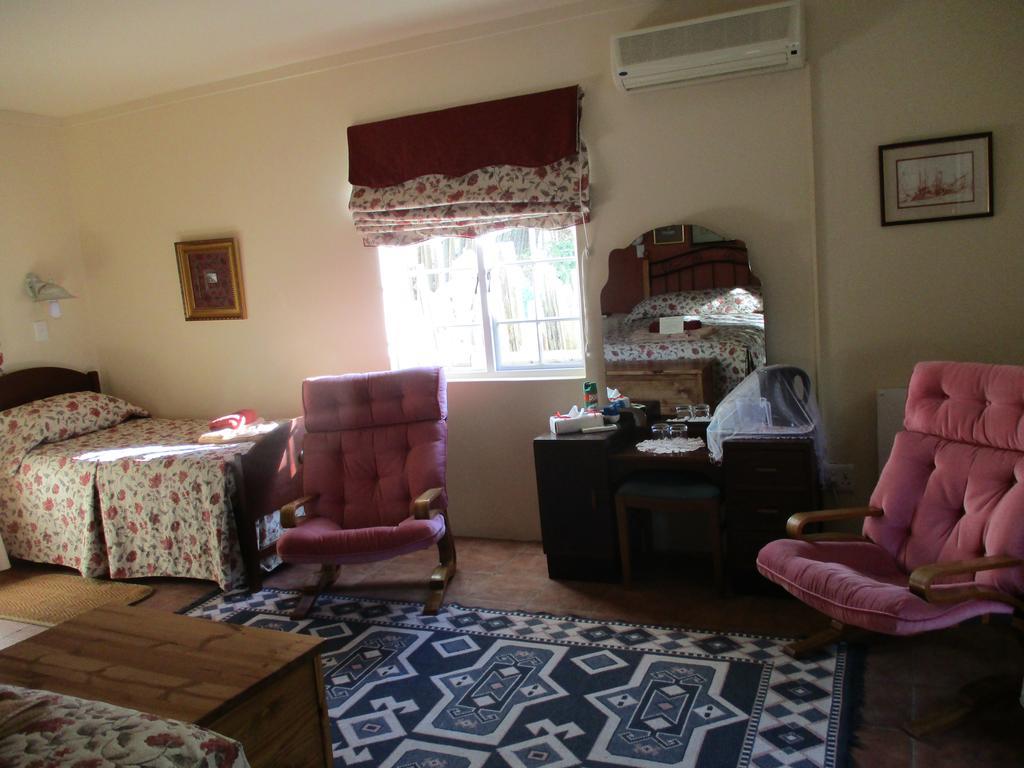 Van Rhyn Guest House Vanrhynsdorp Zewnętrze zdjęcie