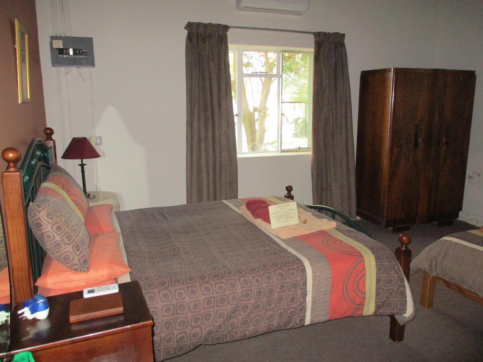 Van Rhyn Guest House Vanrhynsdorp Zewnętrze zdjęcie