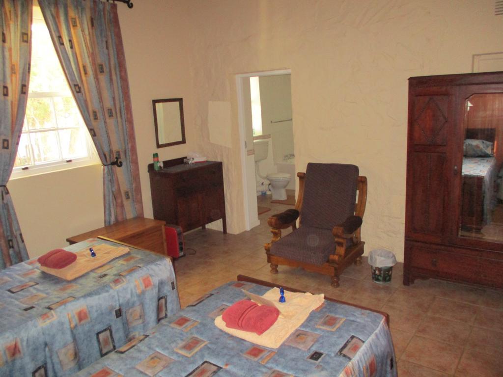Van Rhyn Guest House Vanrhynsdorp Zewnętrze zdjęcie