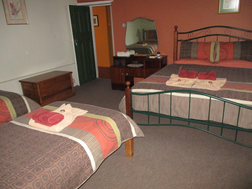 Van Rhyn Guest House Vanrhynsdorp Zewnętrze zdjęcie