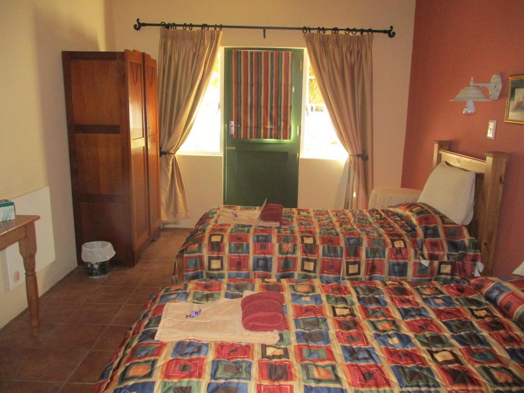 Van Rhyn Guest House Vanrhynsdorp Zewnętrze zdjęcie